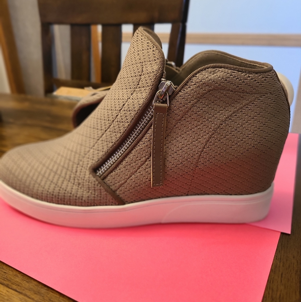 Women's Wedge Sneakers Platform Ankle Booties Size 8.5